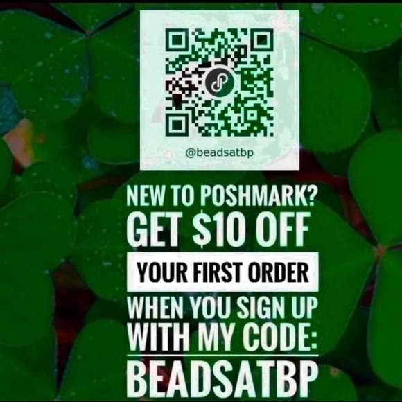 Vintage MONET Signed Black Enamel Goldplated Teardrop Statement Clip On Earrings - Picture 12 of 12